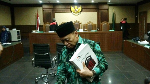 Mantan anggota DPR dari Fraksi Demokrat Amin Santono di Pengadilan Tipikor, Jakarta.. Foto: Nugroho Sejati/kumparan