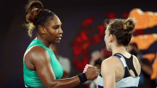 Serena Williams dan Simona Halep. (Foto: Lucy Nicholson/Reuters)