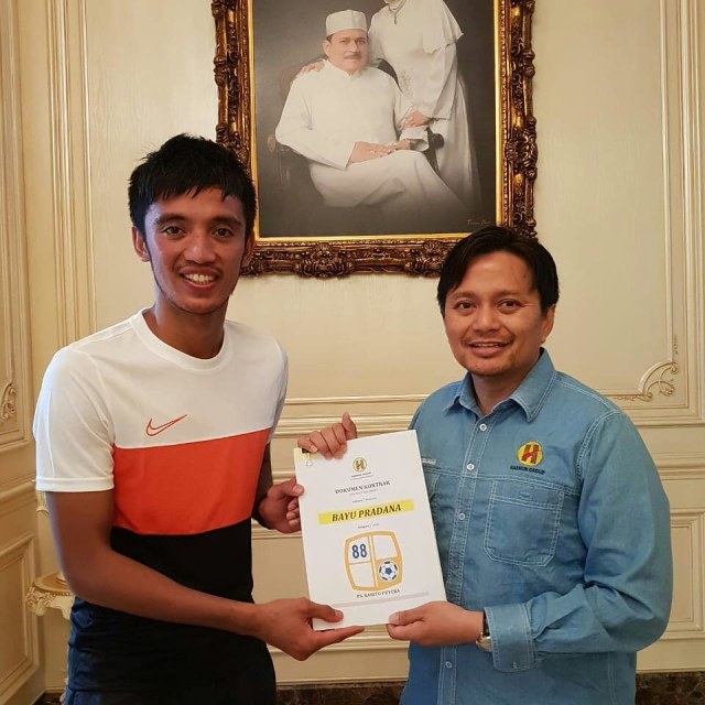 Bayu Pradana resmi bergabung dengan Barito Putera. (Foto: Instagram/@psbaritoputeraofficial)