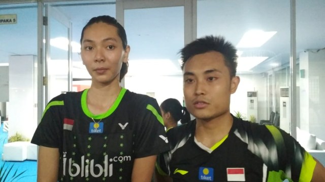 Hafiz Faizal (kanan) dan Gloria Emanuelle Widjaja (kiri) pada babak pertama Indonesia Masters 2019, Selasa (22/1). (Foto: Karina Nur Shabrina/kumparan)
