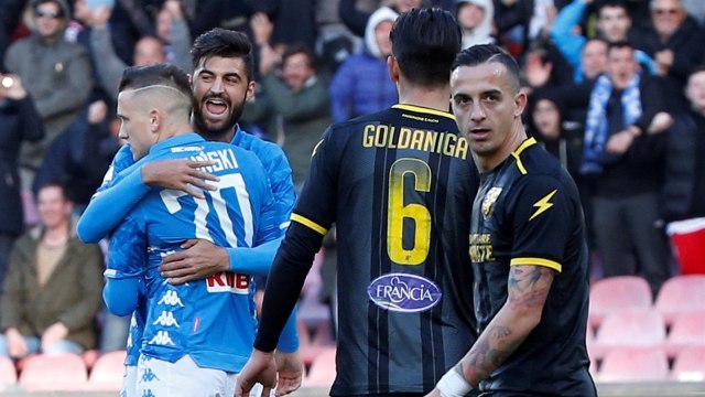 Napoli vs Frosinone di Serie A 2018/19. (Foto: Reuters/Ciro De Luca)