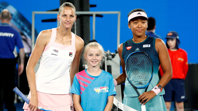 Karolina Pliskova dan Naomi Osaka jelang laga semifinal Australia Terbuka 2019. (Foto: REUTERS/Edgar Su)