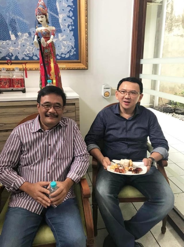 Djarot Saiful Hidayat (kiri) bersama Basuki Tjahaja Purnama (kanan). (Foto: Instagram/@happydjarot)