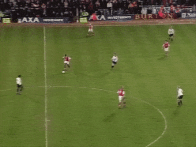 Gol solo run Ryan Giggs vs Arsenal. (Foto: FA)