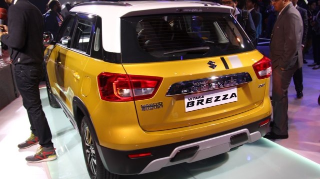 Suzuki Vitara Brezza tampak belakang (Foto: dok. Carscoops)