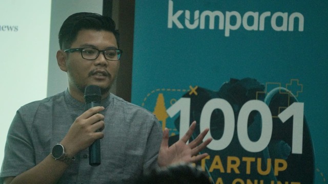 Ikhwanul Khabibi, Kepala Peliputan kumparan, saat menyampaikan materi operasional di acara onboarding kumparan 1001 Media Online di Hotel Puri Denpasar, Kamis (24/1). (Foto: Jamal Ramadhan/kumparan)