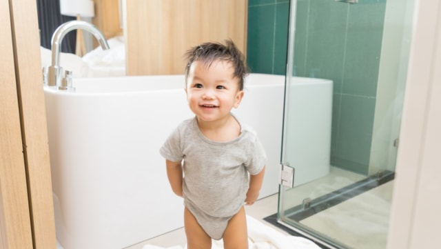 Tumbuh kembang bayi usia 1 tahun. Foto: Shutterstock