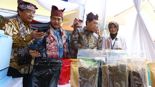 BRI dorong petani dan UMKM kopi di Banyuwangi naik kelas. (Foto: Dok. BRI)