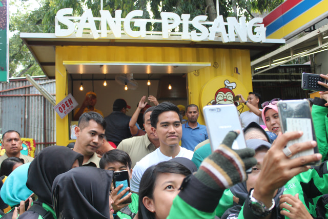 Pembukaan outlet Sang Pisang (Foto: dok. Kumparan)