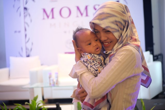 Memahami Lebih Dalam Perawatan Kulit Bayi di MOMS MINGLE with Cussons Baby SensiCare