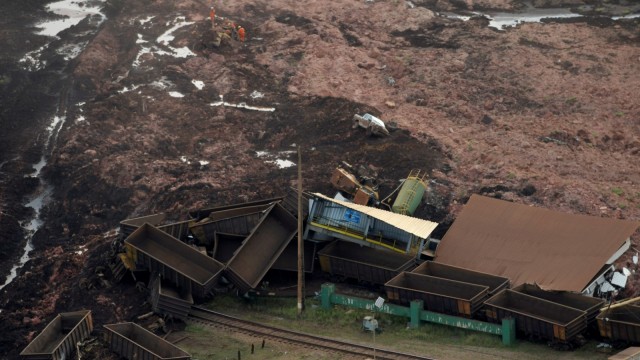 Gambar udara kondisi di sekitar bendungan Vale SA yang jebol, di Brumadinho, Brasil. (Foto: REUTERS/Washington Alves)