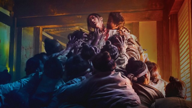 Para zombie yang lapar di serial Kingdom Foto: Netflix
