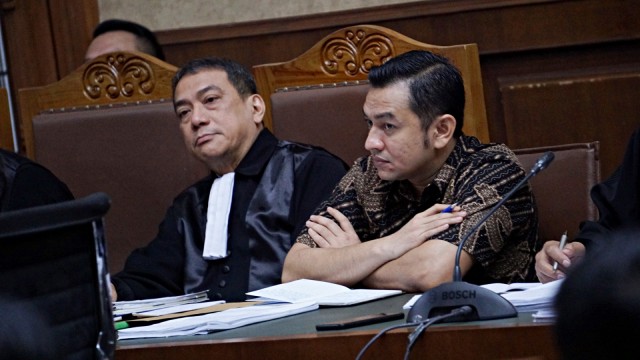 Sidang, Hendri Yuzal, Tipikor