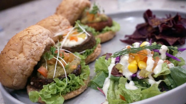 Mini Trio, menu burger vegetarian dari Burgreens. Foto: Jamal Ramadhan/kumparan
