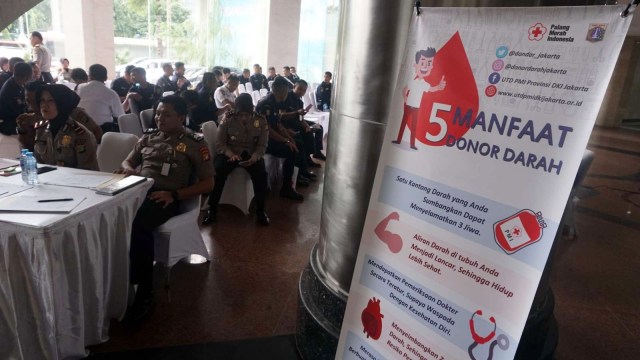 Suasana ruang tunggu Donor Darah dalam rangka HUT Satpam ke-38 di Gedung Promoter, Jakarta, Selasa (29/1). (Foto: Irfan Adi Saputra/kumparan)