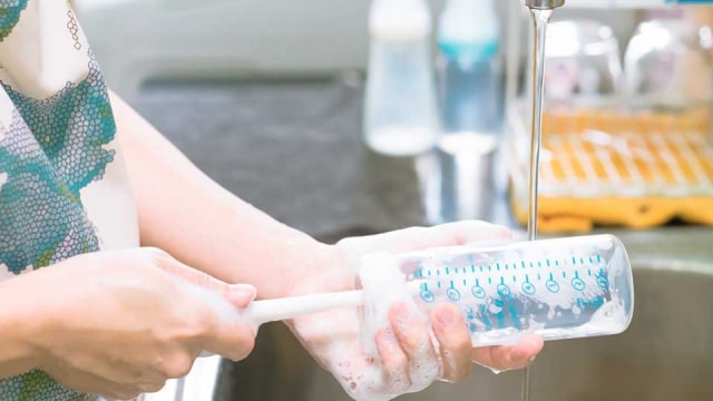 Kulit Gatal dan Perih akibat SLS pada Sabun Cuci Botol Bayi
