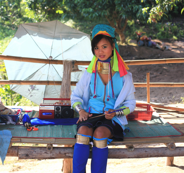 Gadis suku Karen di Thailand (Foto: Flickr/Steve Jurvetson)