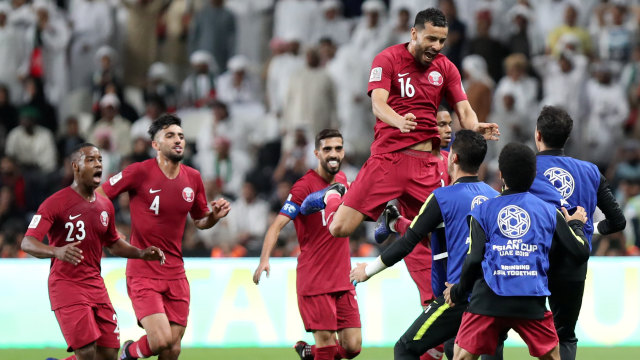 Perayaan gol Boualem Khouki ke gawang Uni Emirat Arab. Foto: Reuters/Suhaib Salem