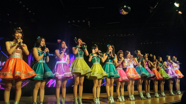 Penampilan dari JKT48. (Foto: Maria Gabrielle Putrinda/kumparan )