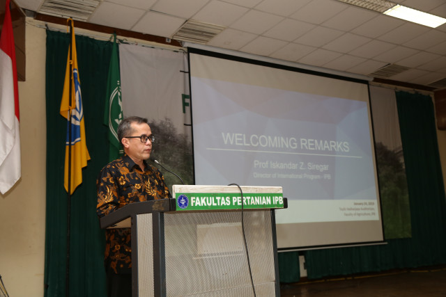Direktur Program Internasional IPB  Prof. Dr. Ir. Iskandar Zulkarnaen Siregar, M.For.Sc,  (Foto: Dok. IPB)
