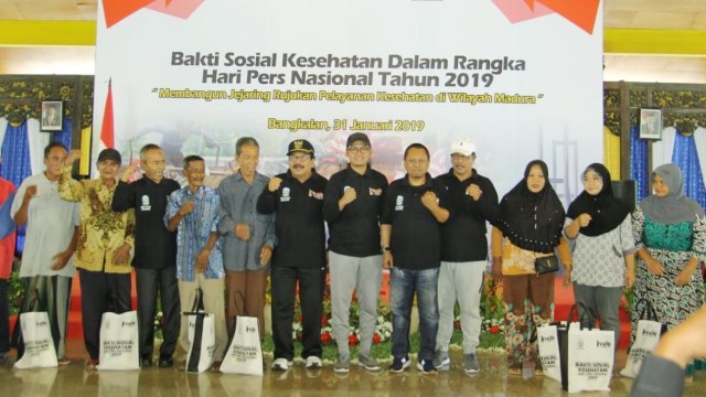 Baksi sosial kesehatan dalam rangka HPN 2019 di Bangkalan dok tim HPN. (Foto: Fadjar Hadi/kumparan)