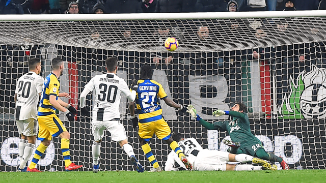 Gol Gervinho selamatkan Parma. Foto: REUTERS/Massimo Pinca