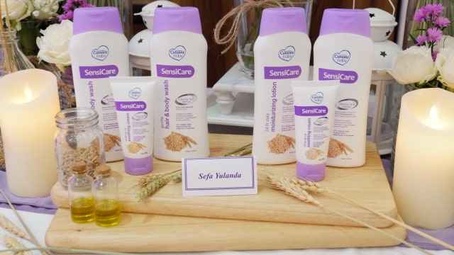 Merawat kulit Bayi Sensitive bersama Cussons baby Sensicare (166307)