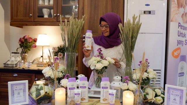 Merawat kulit Bayi Sensitive bersama Cussons baby Sensicare (166308)