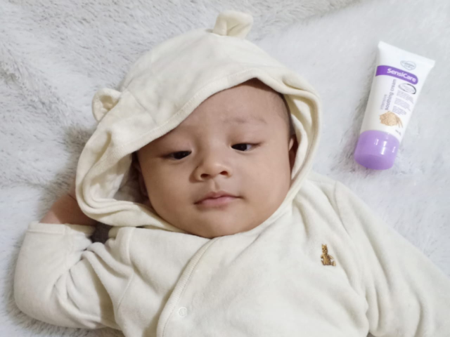 Cussons Baby SensiCare -  Perawatan Kulit Bayi Sensitif (79868)