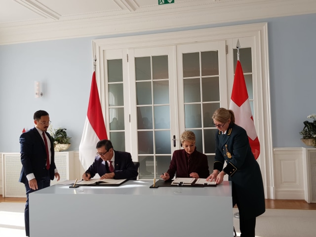 Perjanjian Mutual Legal Assistance Indonesia-Swiss Resmi Ditandatangani. (Foto: Kemenkumham) 