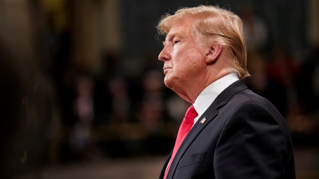 Presiden Donald Trump menyampaikan pidato saat Kongres di Capitol di Washington. Foto: Doug Mills/Pool via REUTERS