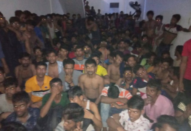 Ratusan imigran asal Bangladesh saat diamankan warga di Medan. Foto: Dok. Istimewa