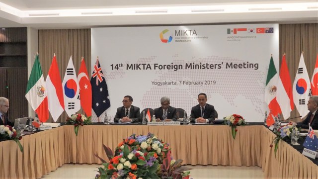 Pertemuan ke 14 Menteri Luar Negeri MIKTA di Yogyakarta. Foto: Darin Atiandina/kumparan