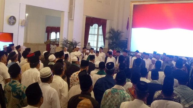 Susana silaturahmi Kiai dan Habib Jadetabek dengan Presiden Jokowi di Istana Negara, Kamis, (7/2). Foto: Fahrian Saleh/kumparan