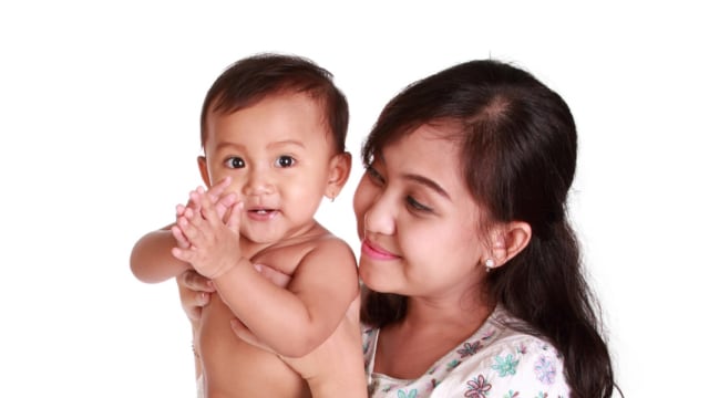 Bayi bertepuk tangan belum tentu karena gembira Foto: Shutterstock