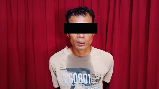 Pelaku pencurian, SMT als TN bin SGM (49), warga Desa Bogangin Kecamatan Sumberrejo Kabupaten Bojonegoro