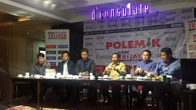 Diskusi Polemik Trijaya fm membahas Keamanan Siber di D’Consulate Lounge. Foto: Andreas Ricky Febrian/kumparan