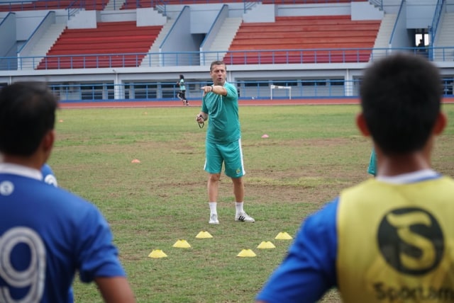 Pelatih Persib Bandung Miljan Radovic. (Ananda Gabriel) 
