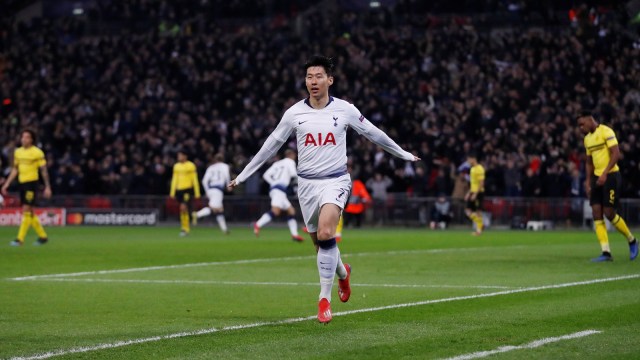 Son Heung-min merayakan gol Tottenham Hotspur ke gawang Borussia Dortmund. Foto: Matthew Childs/Reuters