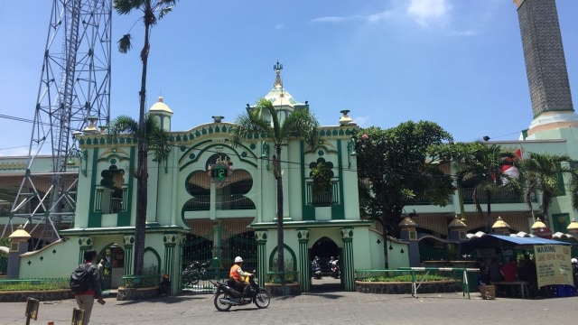 Masjid Kauman Semarang. Foto: Afiati Tsalitsati/kumparan