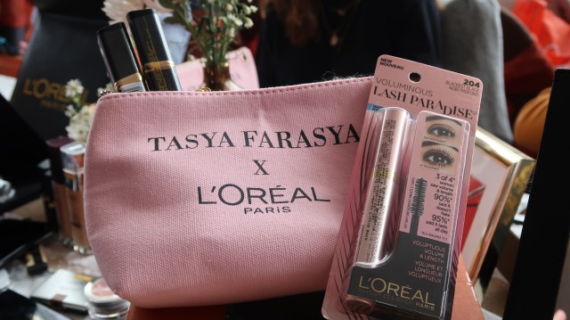 L'Oreal Paris x Tasya Farasya Set dijual eksklusif di Shopee. Foto: dok. Intan Kemala Sari/kumparan