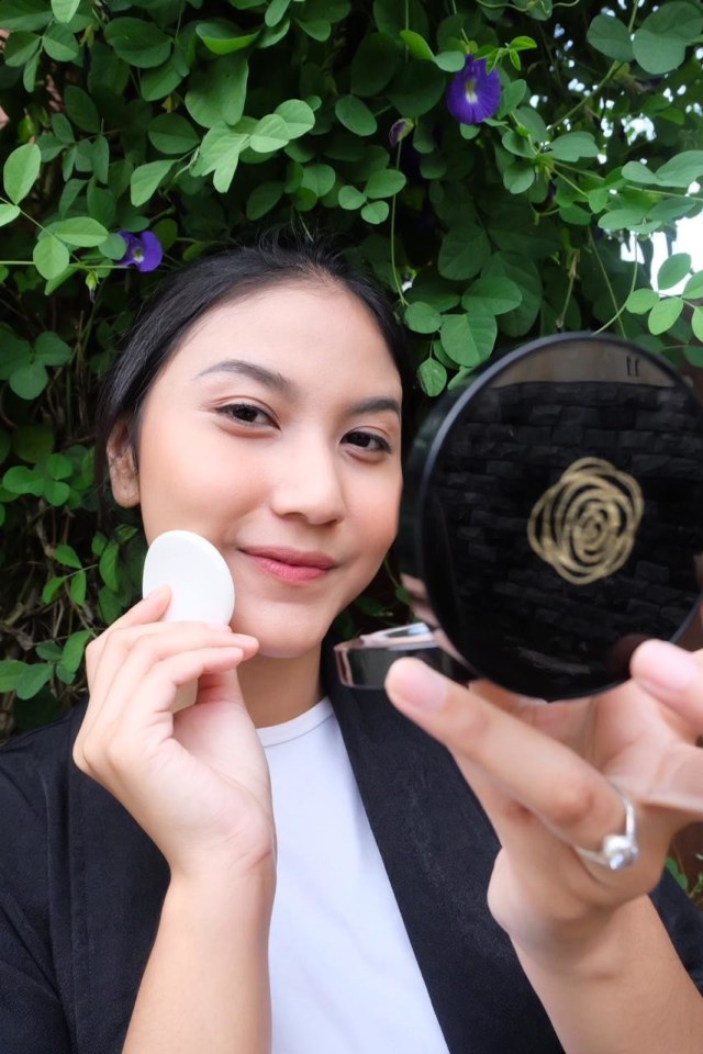 Nyobain Produk Kosmetik dari Brand Lokal Rossa Beauty