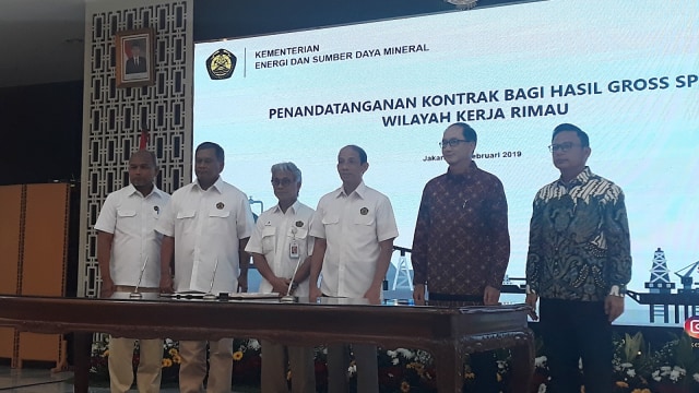 Penandatangan Kontrak Bagi Hasil Gross Split Wilayah Kerja Rimau di Kementerian ESDM, Jakarta, Kamis (14/2/2019). Foto: Ema Fitriyani/kumparan