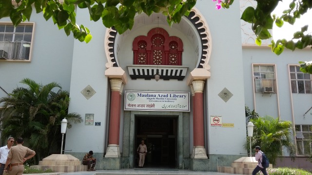 Kuliah di Aligarh Muslim University, Kuno tapi Bermutu (448499)