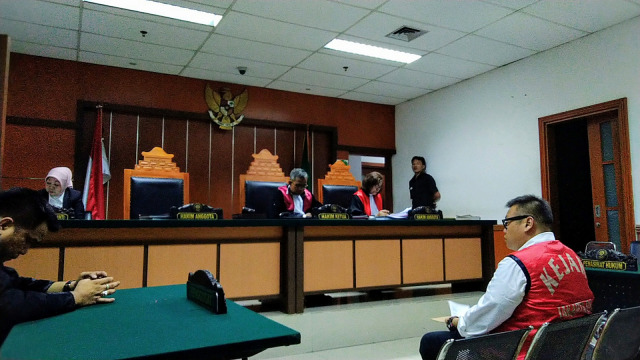 Sidang Kasus Narkotika, Reza Bukan, Pengadilan Negeri Jakarta Barat