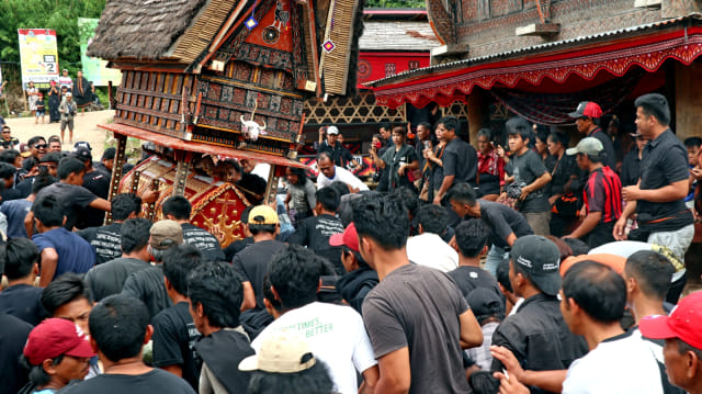 KOTEN SPESIAL TRAVEL RAMBU SOLO TORAJA
