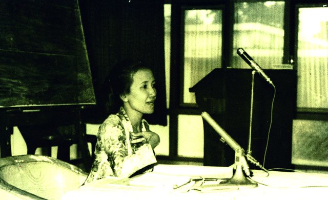 Nani Soedarsono