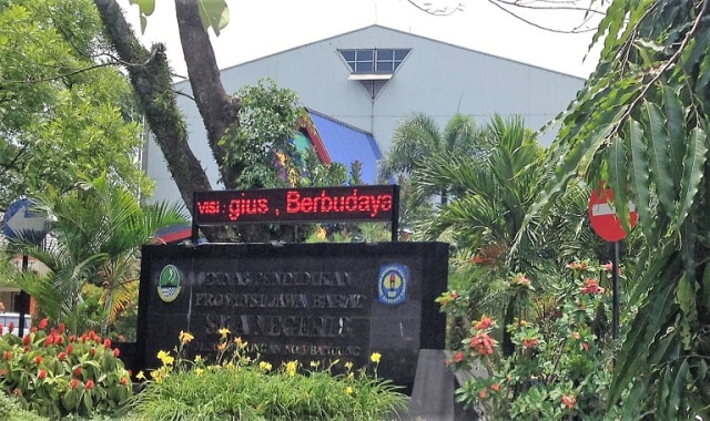 SMAN 8 Bandung, Jalan Solontongan. (Iman Herdiana)