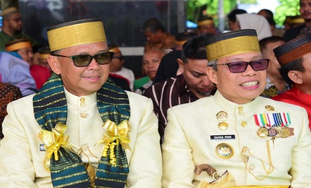 Gubernur Sulsel, Nurdin Abdullah dan Wali Kota Parepare, Taufan Pawe di HUT Kota Parepare ke-59, (Makassar Indeks).