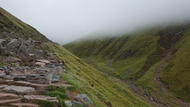 Three Peaks Challenge: Menaklukkan 3 Gunung Tertinggi di Inggris Raya (30913)